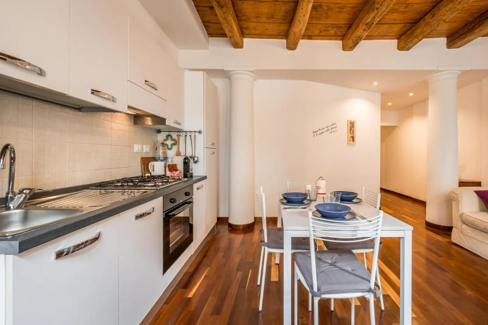 San Vitale Apartment Bologna 0*,